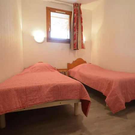 2 Chambres, Balcon Sud-ouest, Les Menuires - Fr-1-452-235 *