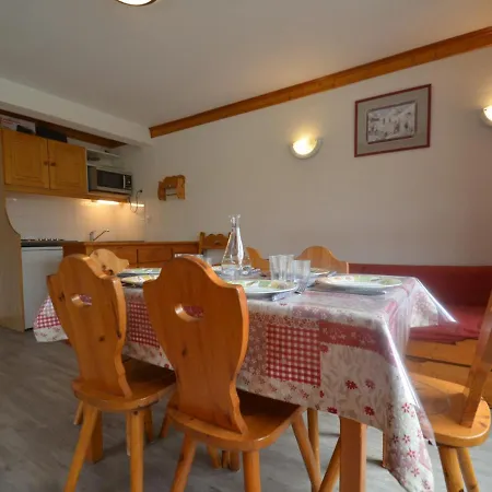 2 Chambres, Balcon Sud-ouest, Les Menuires - Fr-1-452-235 Appartement